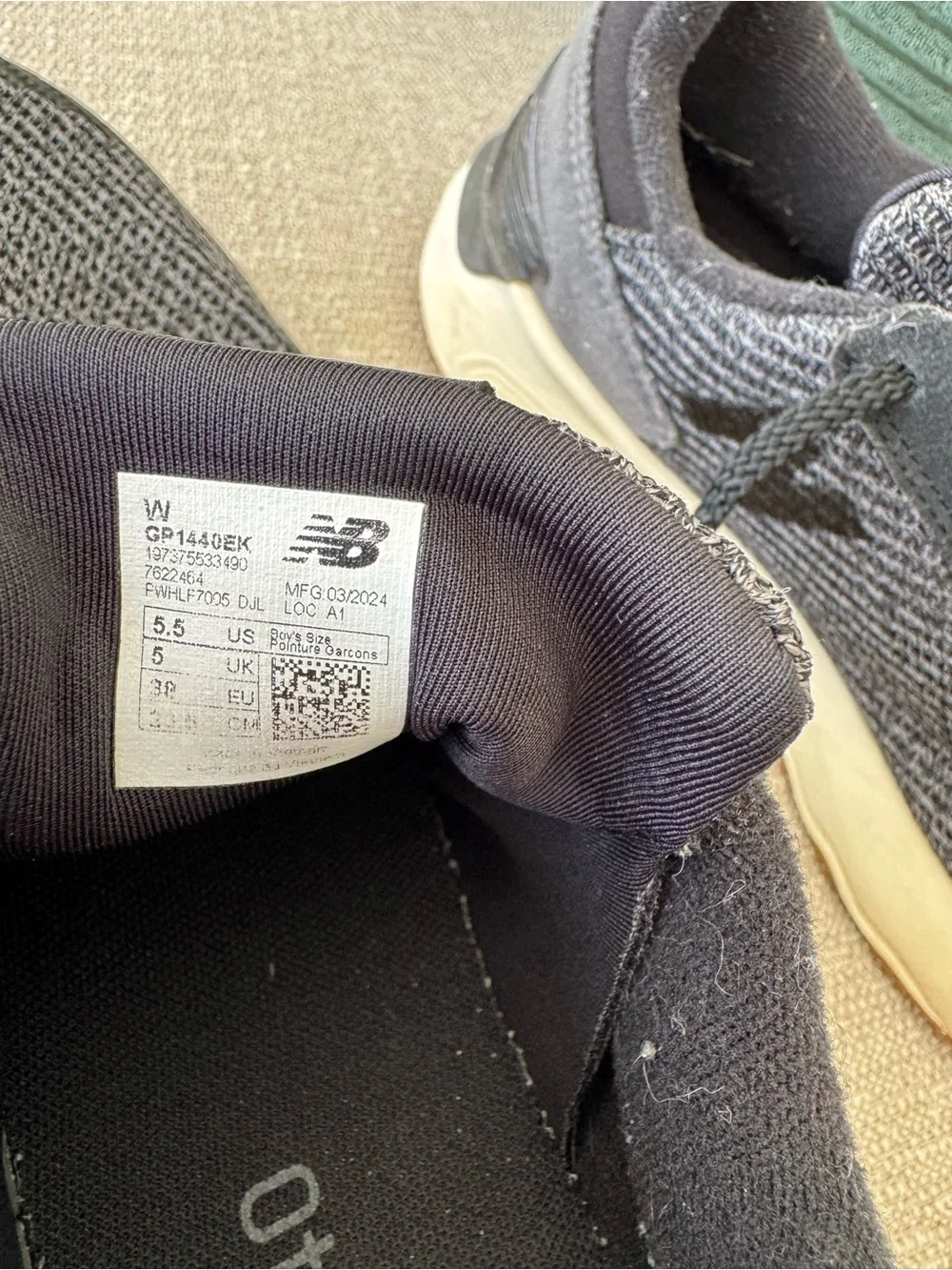 NEW BALANCE | Kids 1440 V1 Lace Up Running Shoes Gray Black Size 5.5 Sneakers